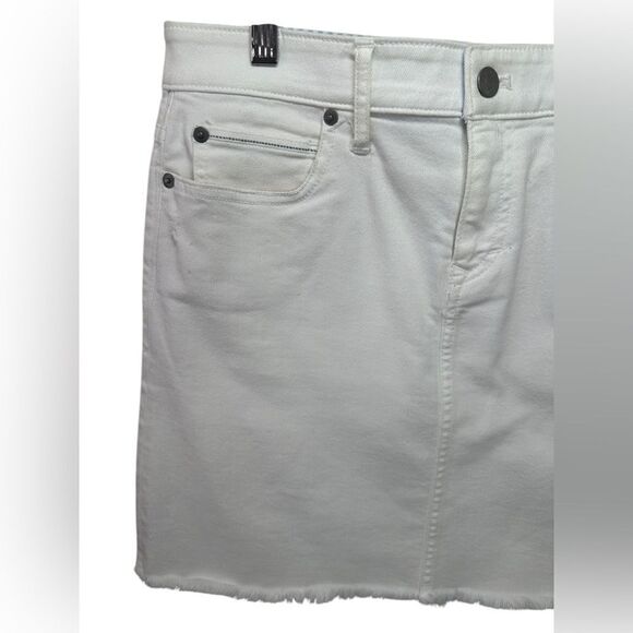 Vineyard Vines White Denim Skirt Size 4 - Picture 5 of 11